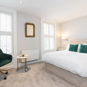 Guest house Place, Dublin